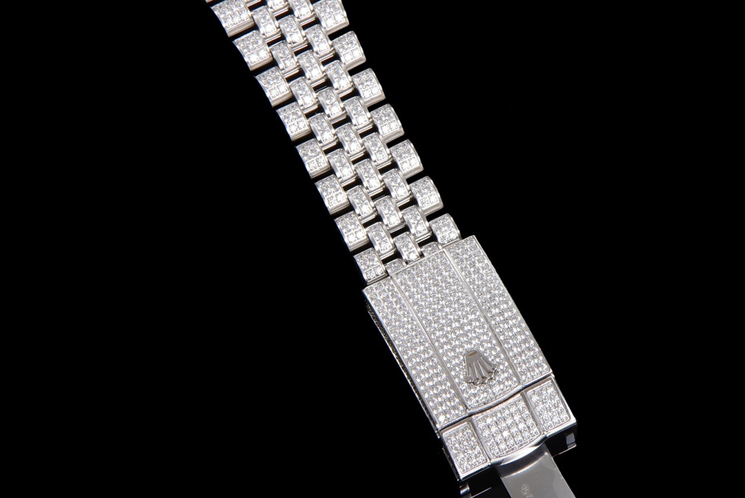 High Quality Replica Detail Shot