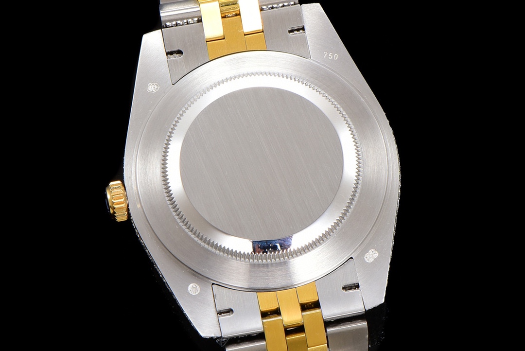 High Quality Replica Detail Shot