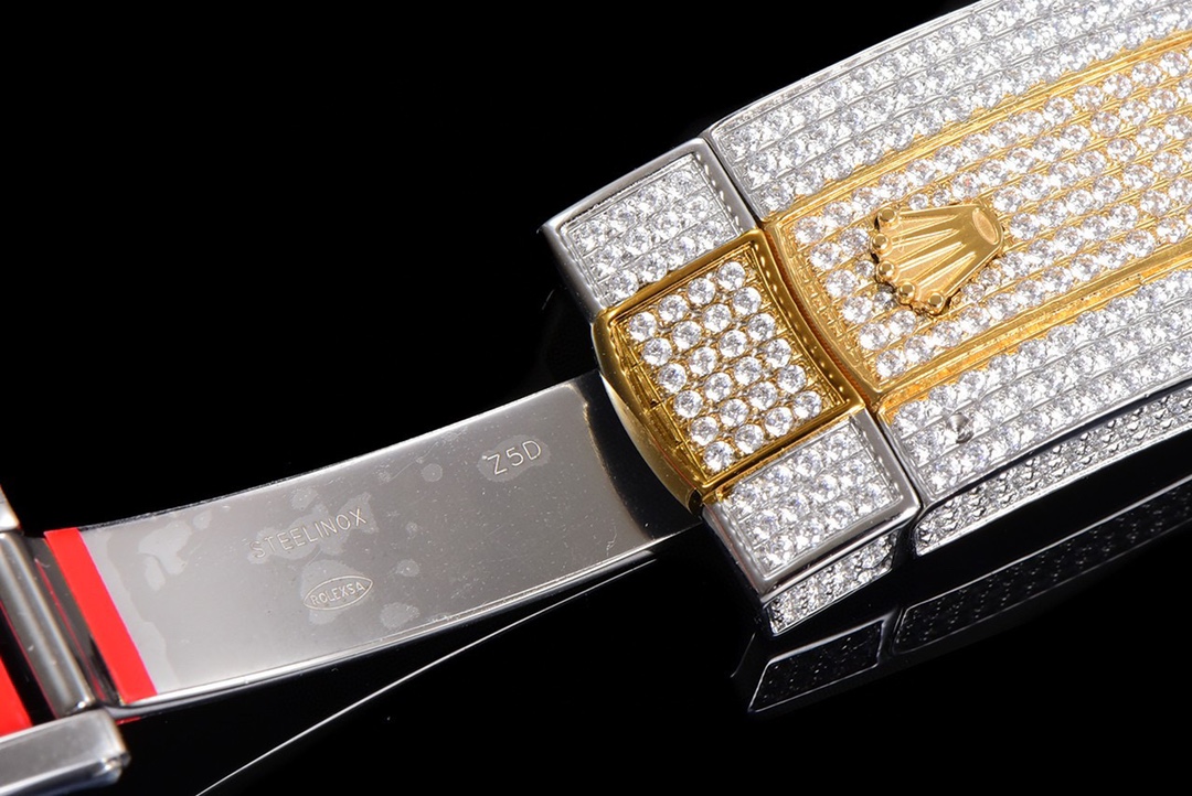 High Quality Replica Detail Shot