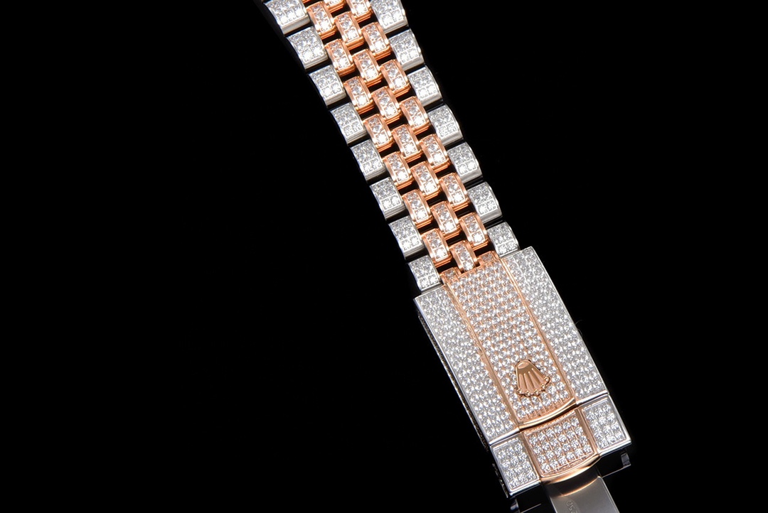 High Quality Replica Detail Shot