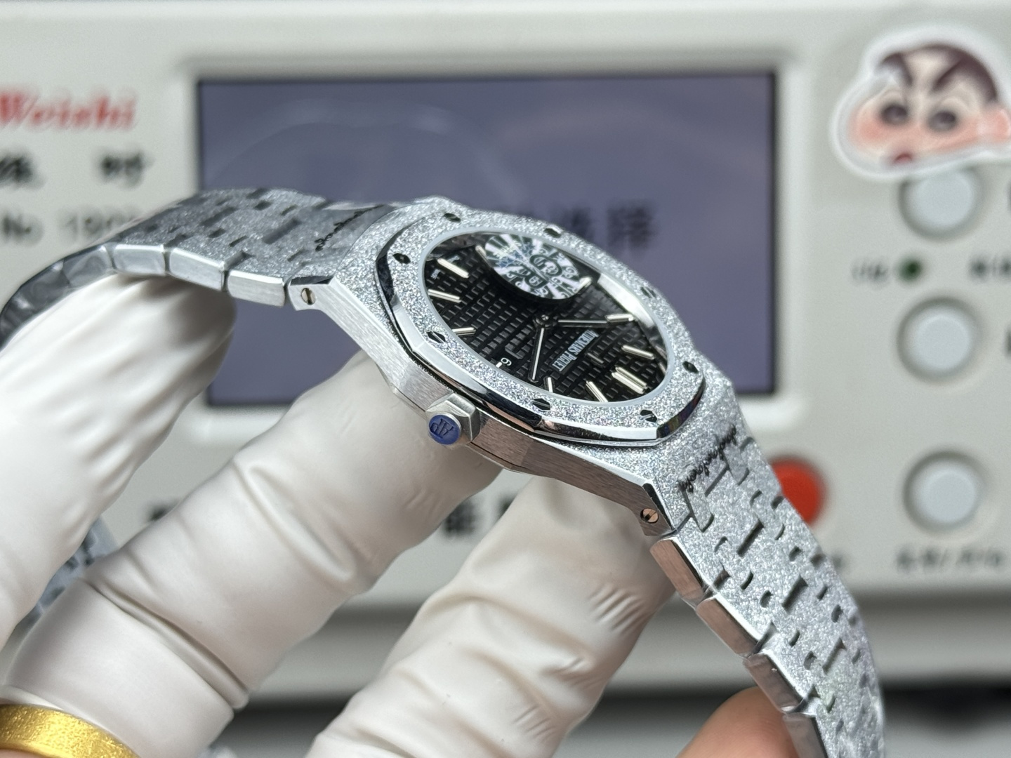 High Quality Replica Detail Shot