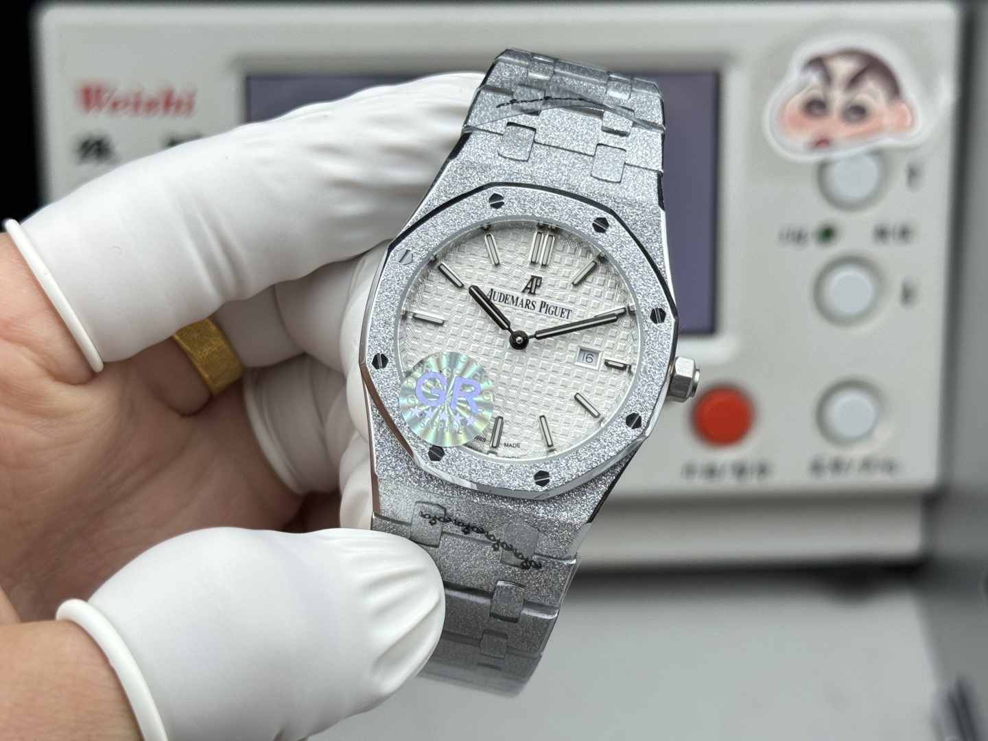 High Quality Replica Detail Shot