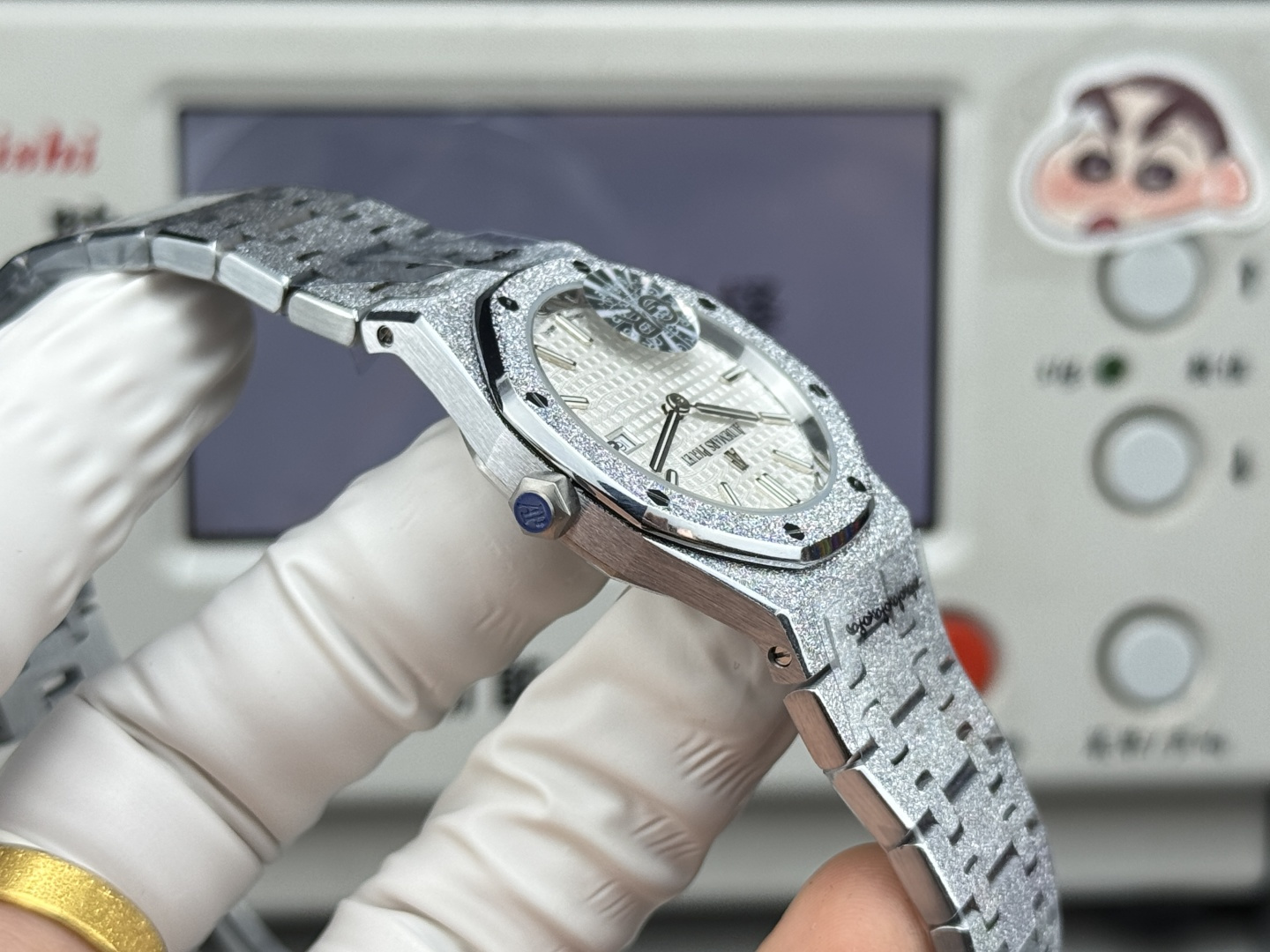 High Quality Replica Detail Shot