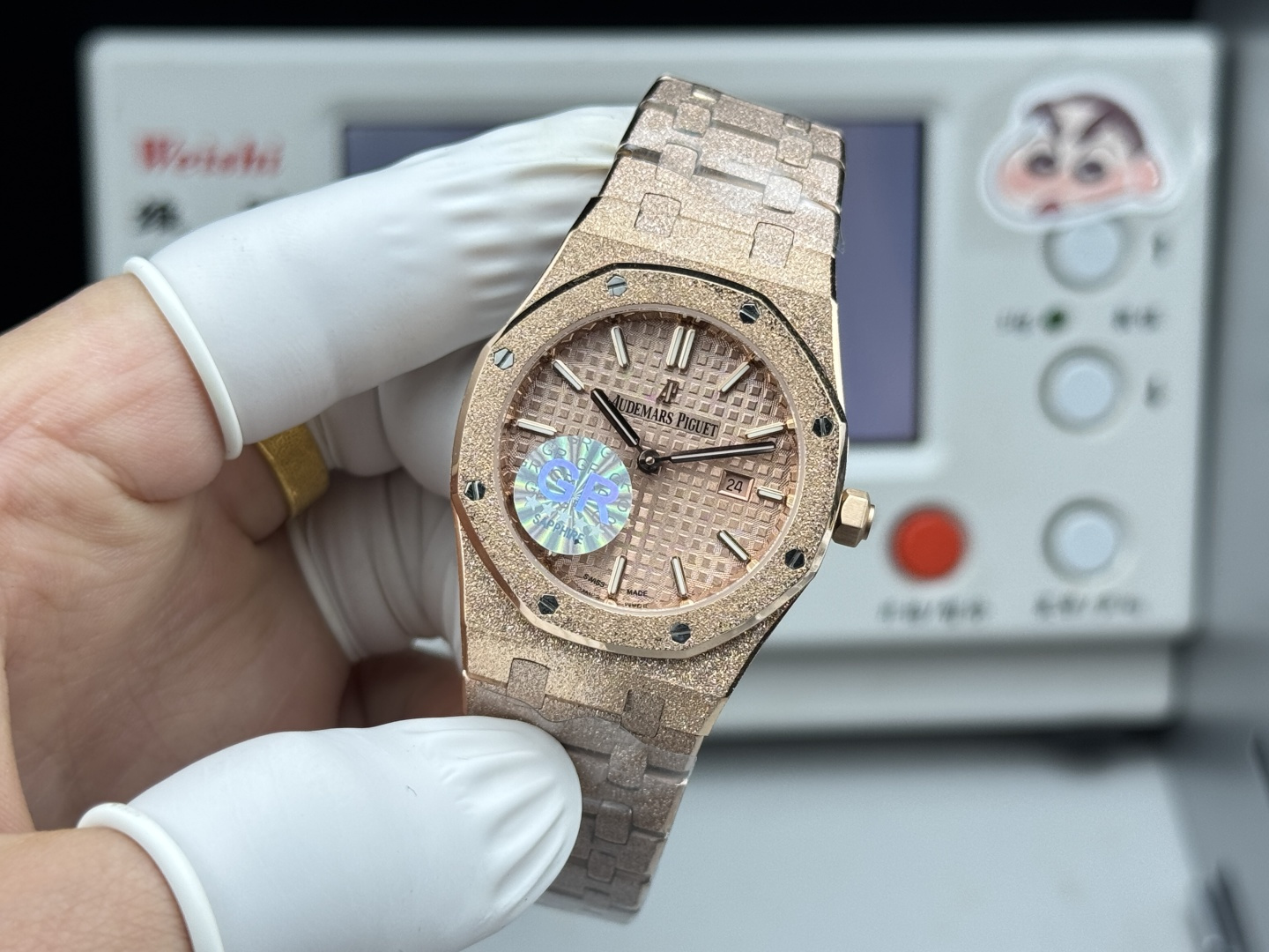 High Quality Replica Detail Shot