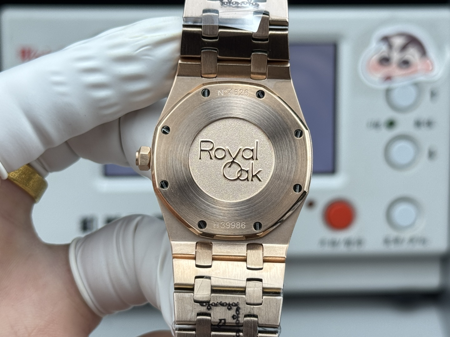 High Quality Replica Detail Shot