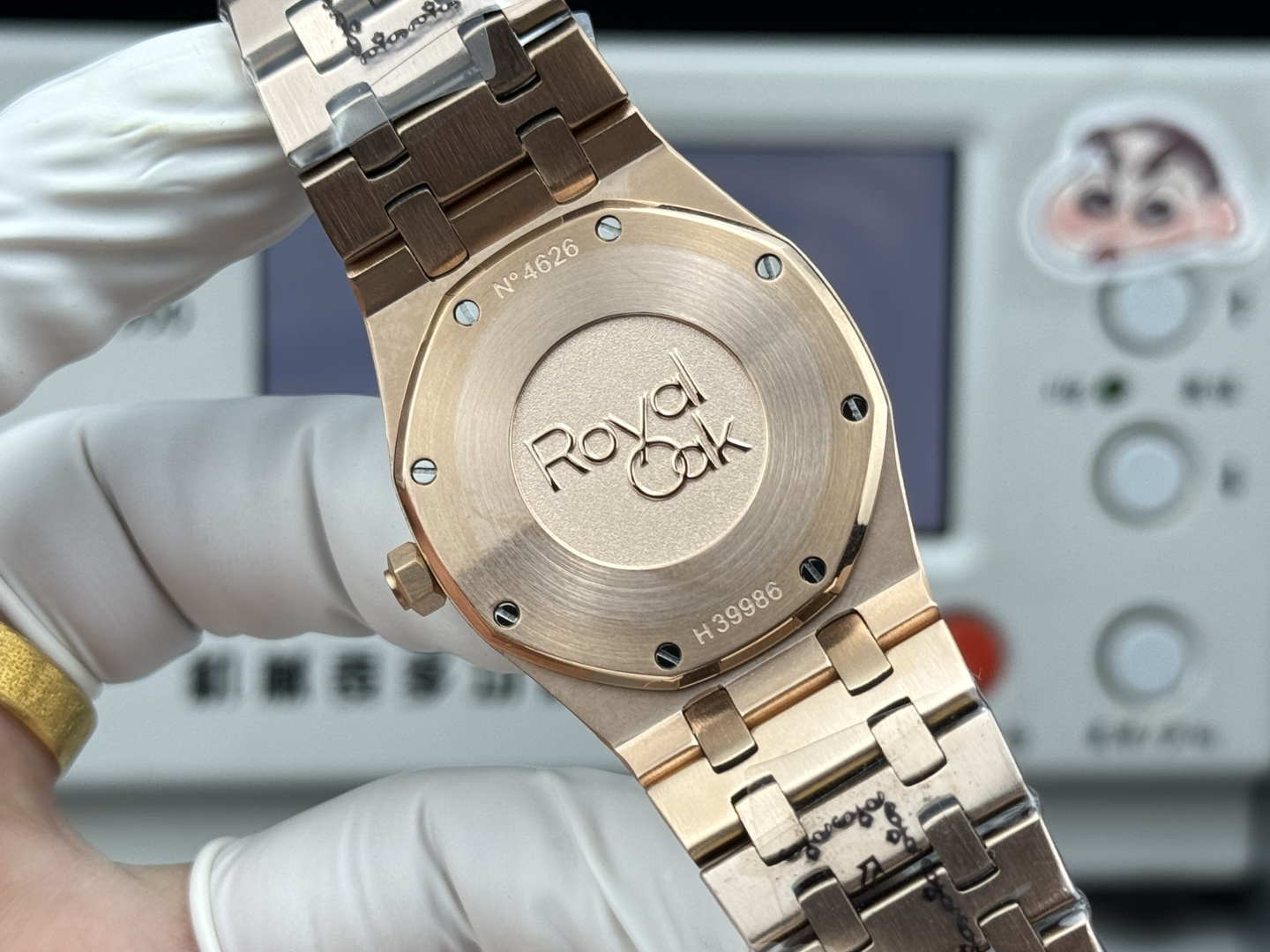 High Quality Replica Detail Shot