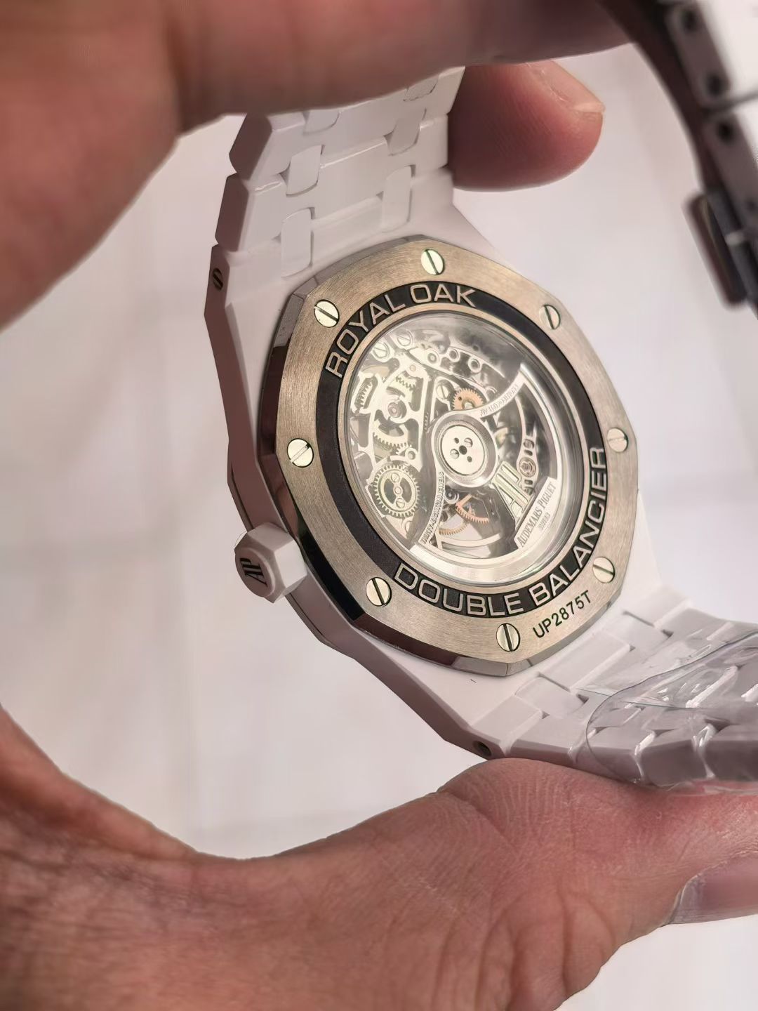 High Quality Replica Detail Shot