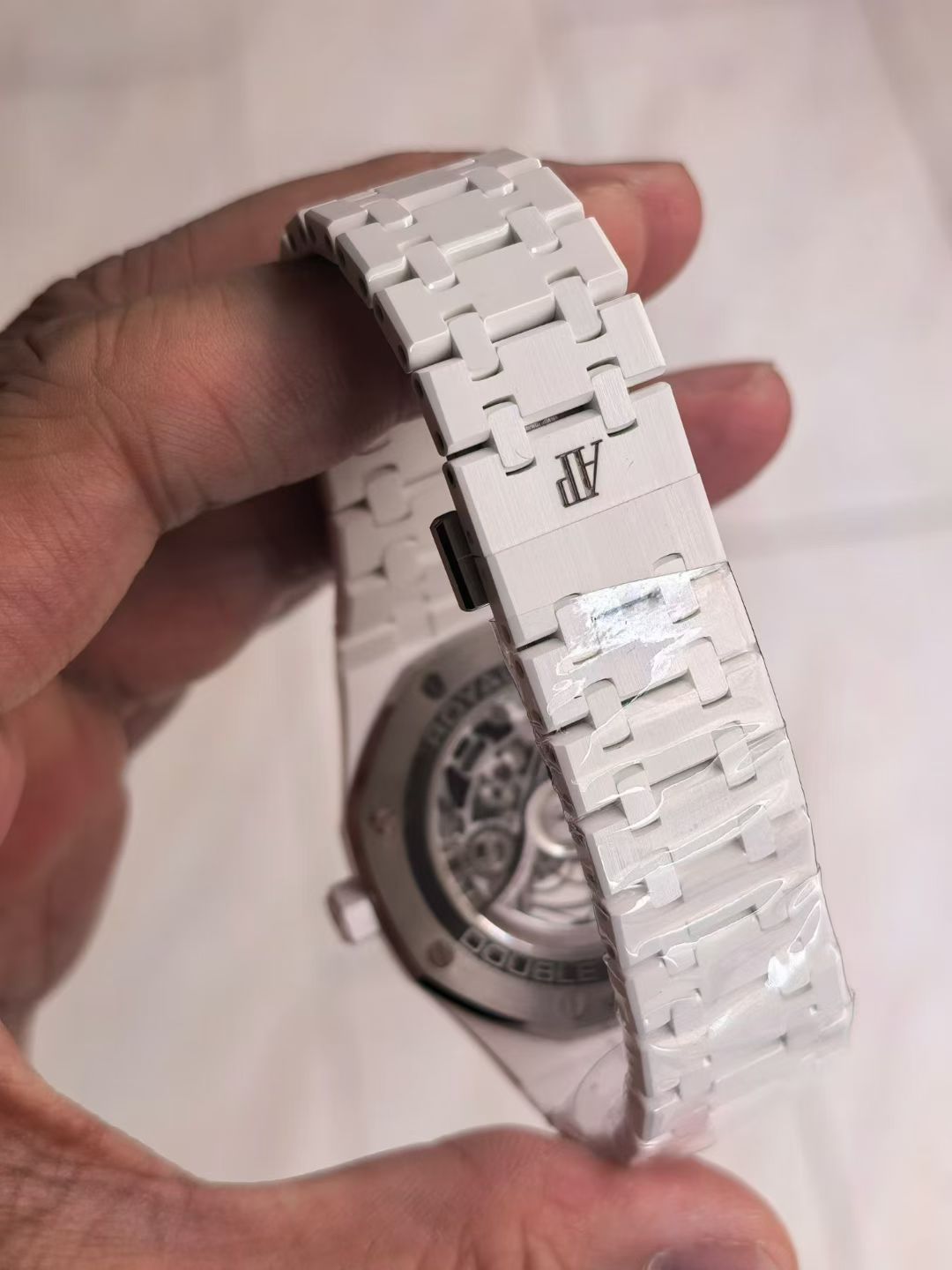 High Quality Replica Detail Shot