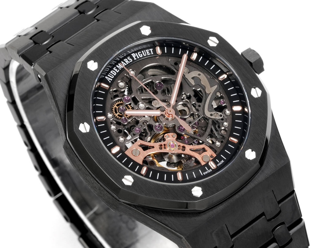 High Quality Replica Detail Shot