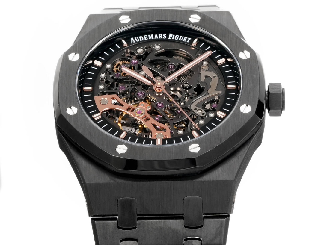 High Quality Replica Detail Shot