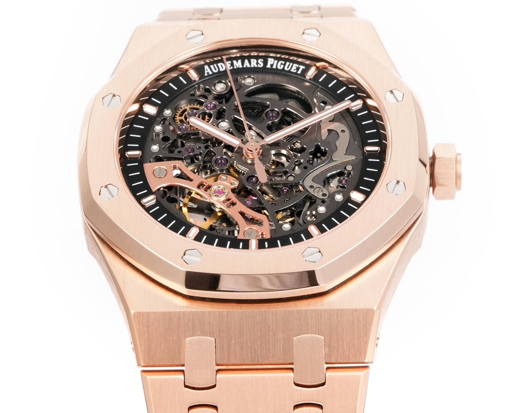 High Quality Replica Detail Shot