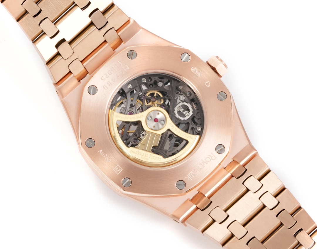 High Quality Replica Detail Shot