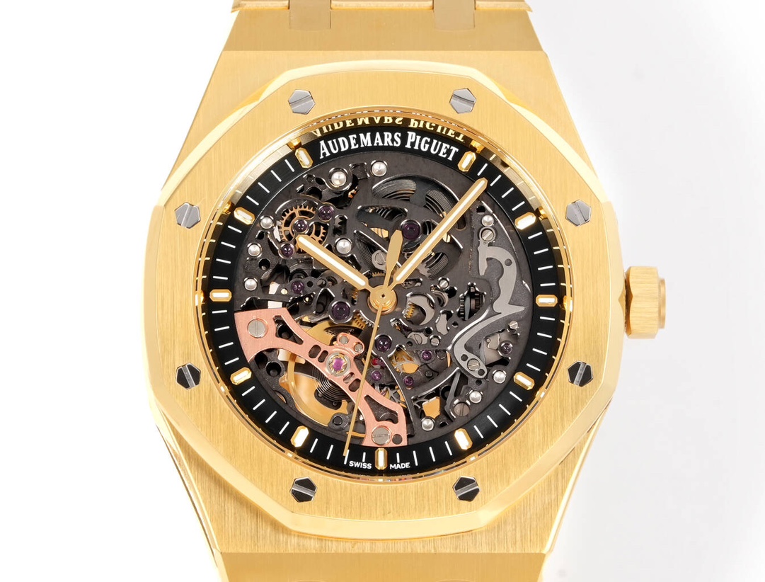 High Quality Replica Detail Shot