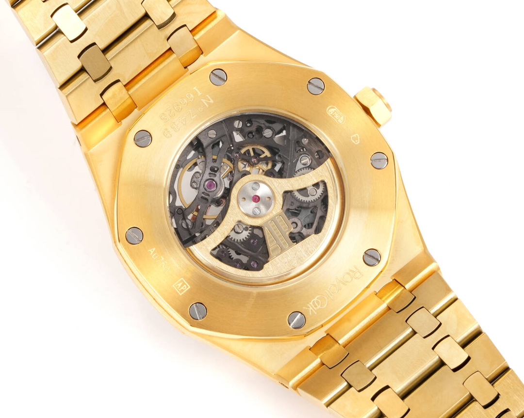 High Quality Replica Detail Shot