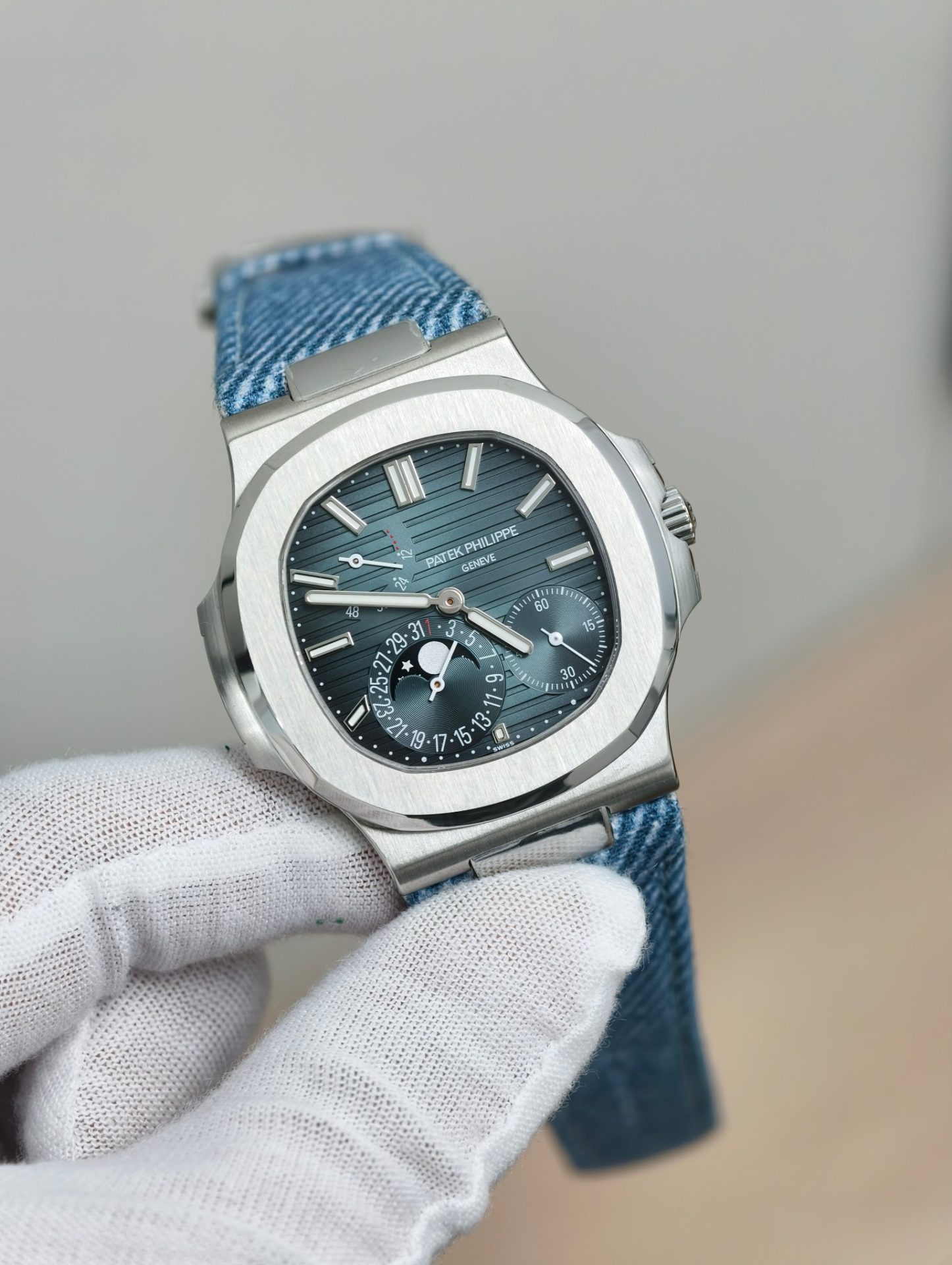 High Quality Replica Detail Shot