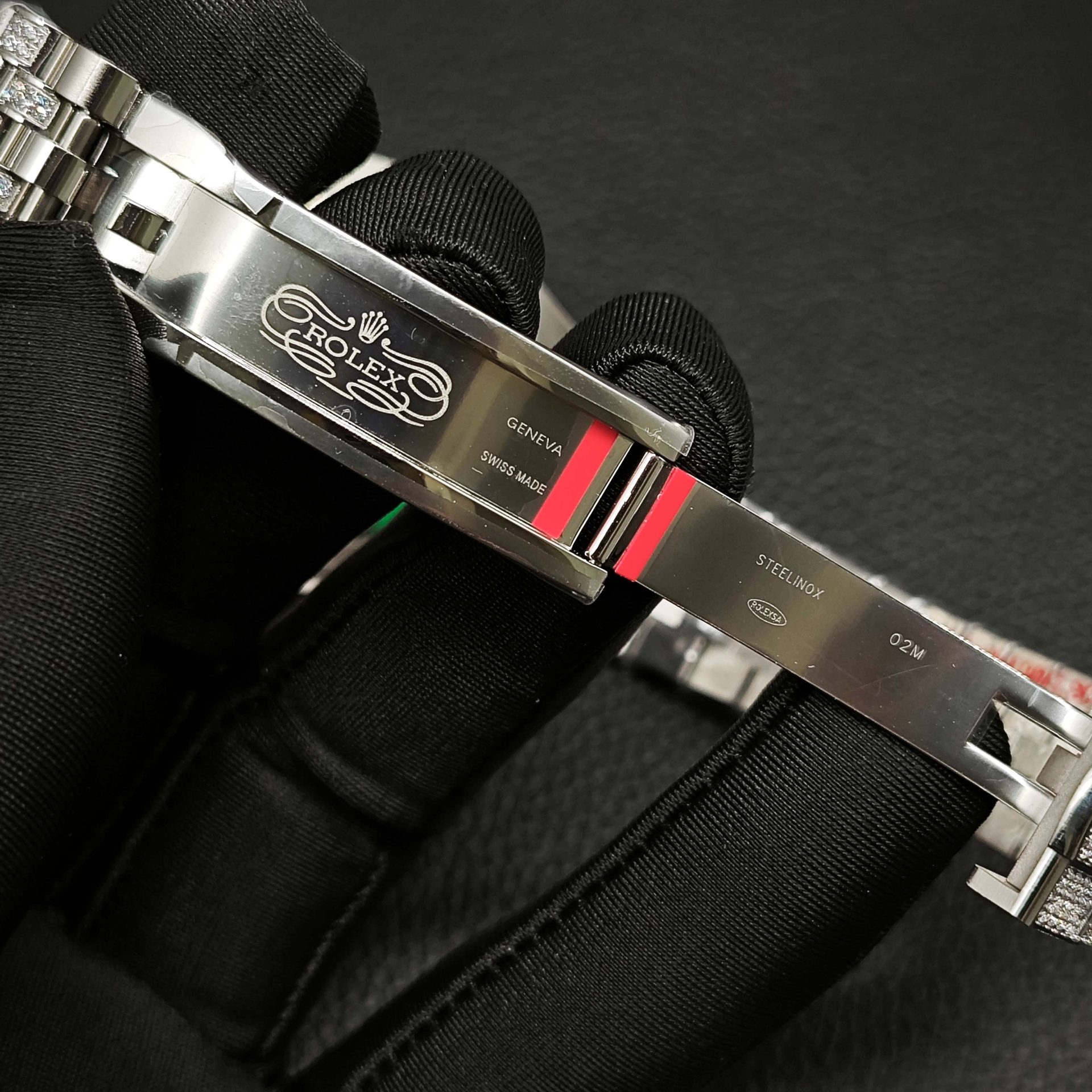 High Quality Replica Detail Shot