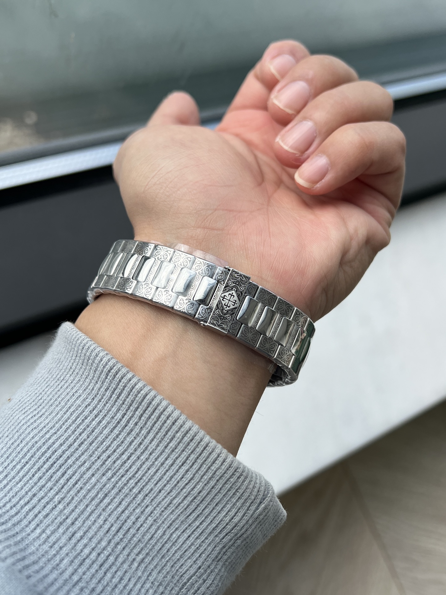 High Quality Replica Detail Shot