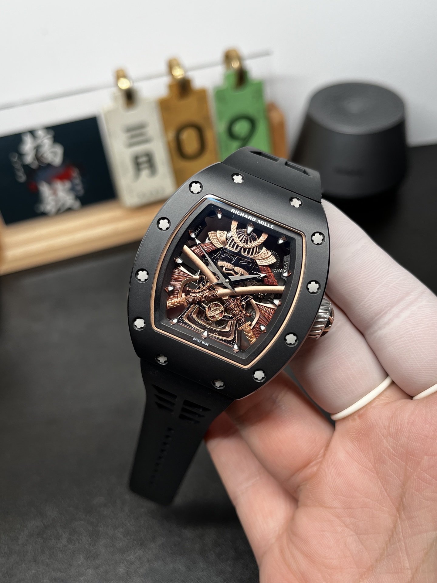 High Quality Replica Detail Shot