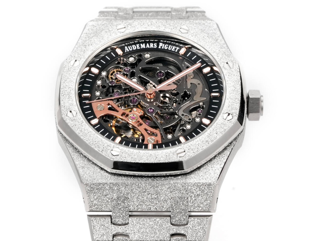 High Quality Replica Detail Shot