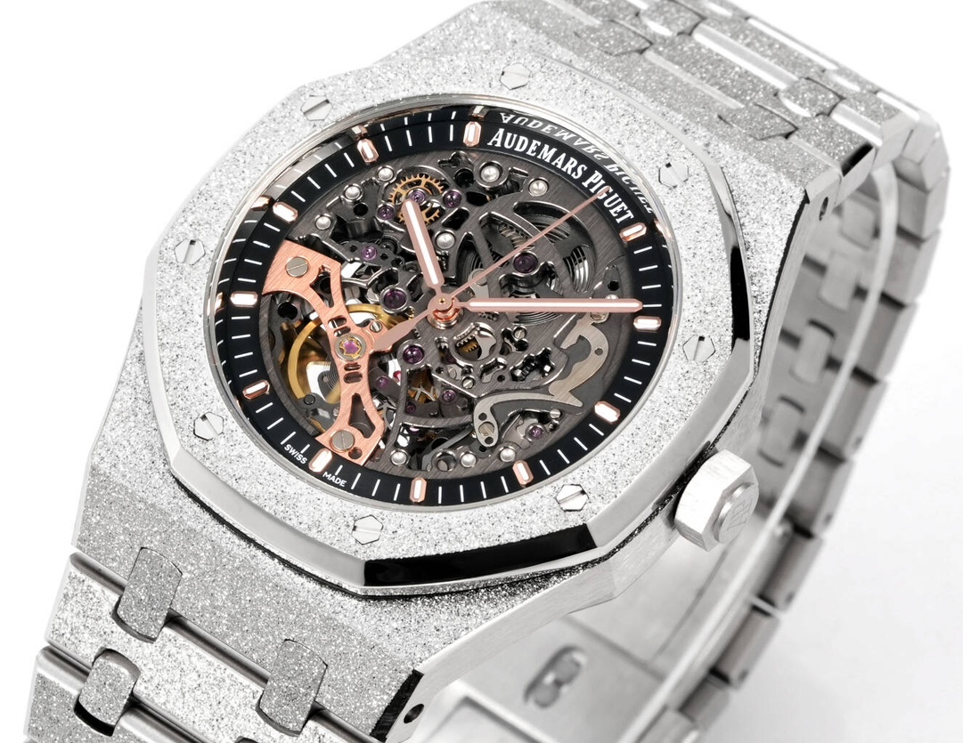 High Quality Replica Detail Shot