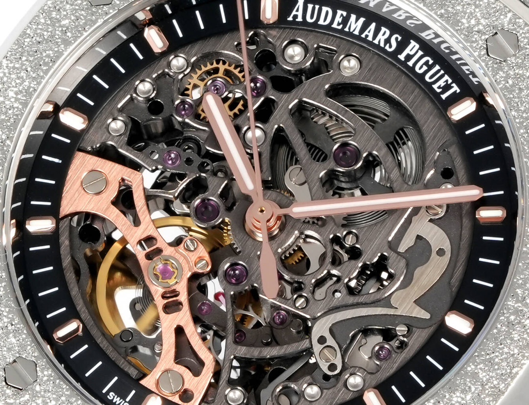 High Quality Replica Detail Shot