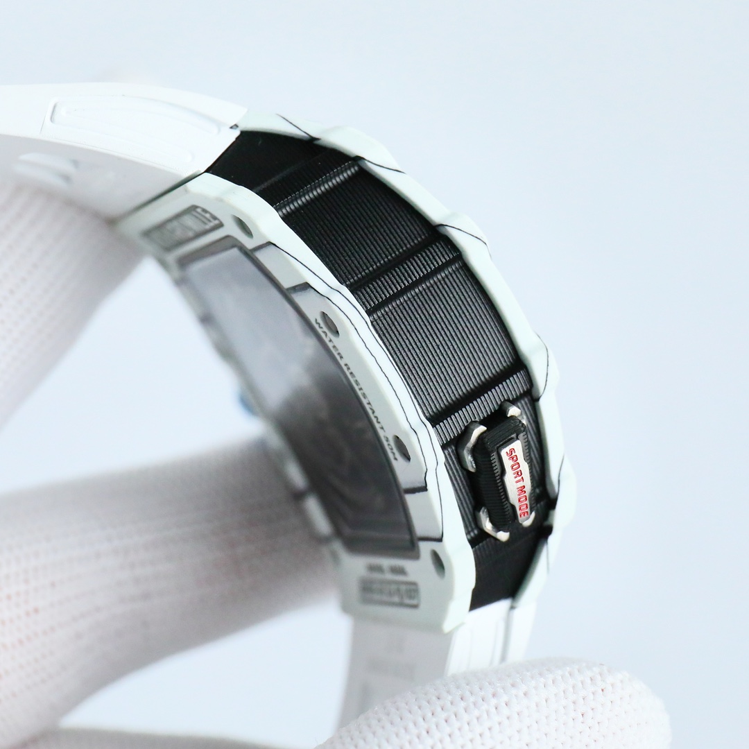 High Quality Replica Detail Shot