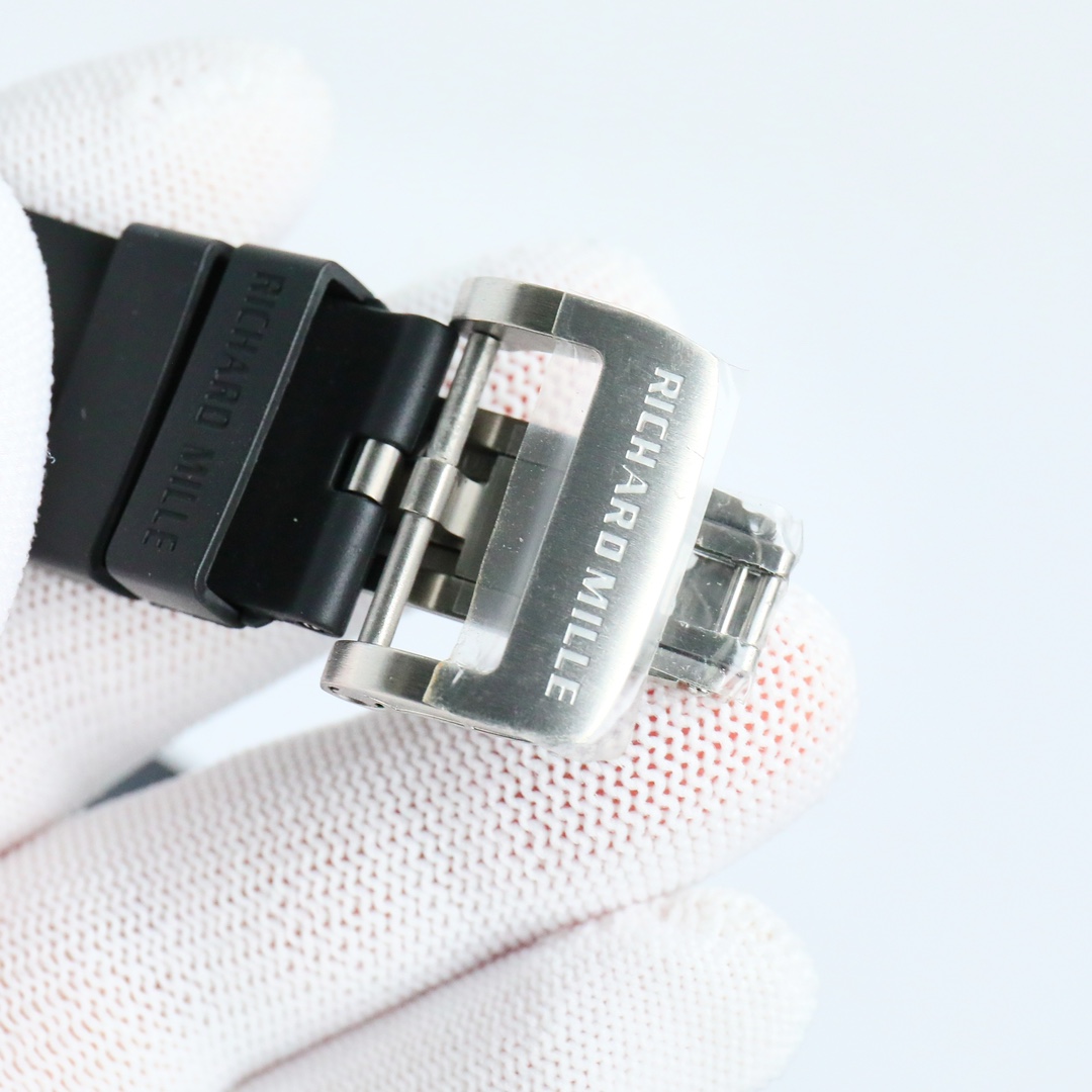 High Quality Replica Detail Shot