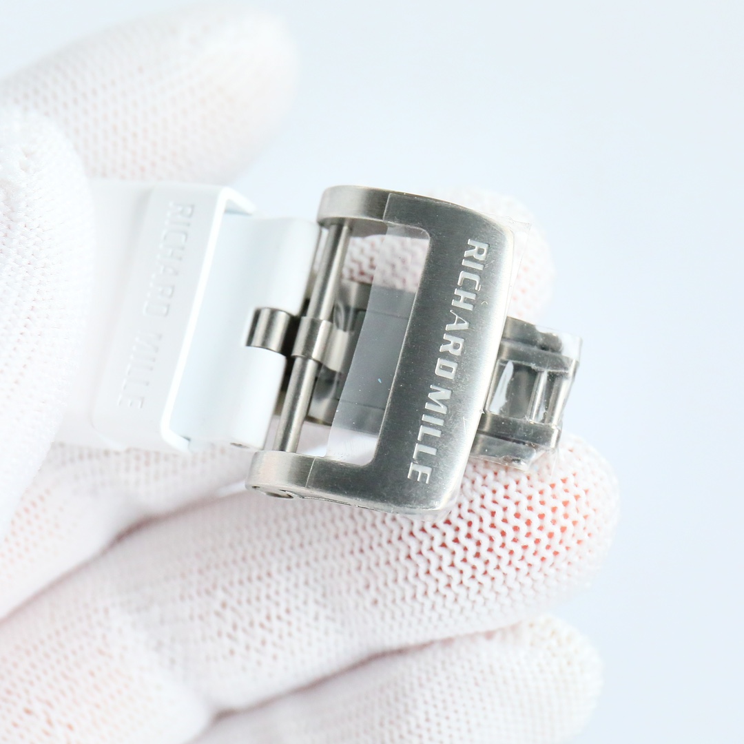 High Quality Replica Detail Shot