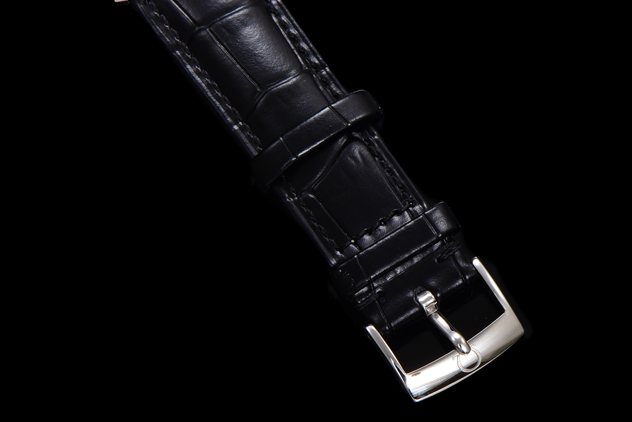 High Quality Replica Detail Shot