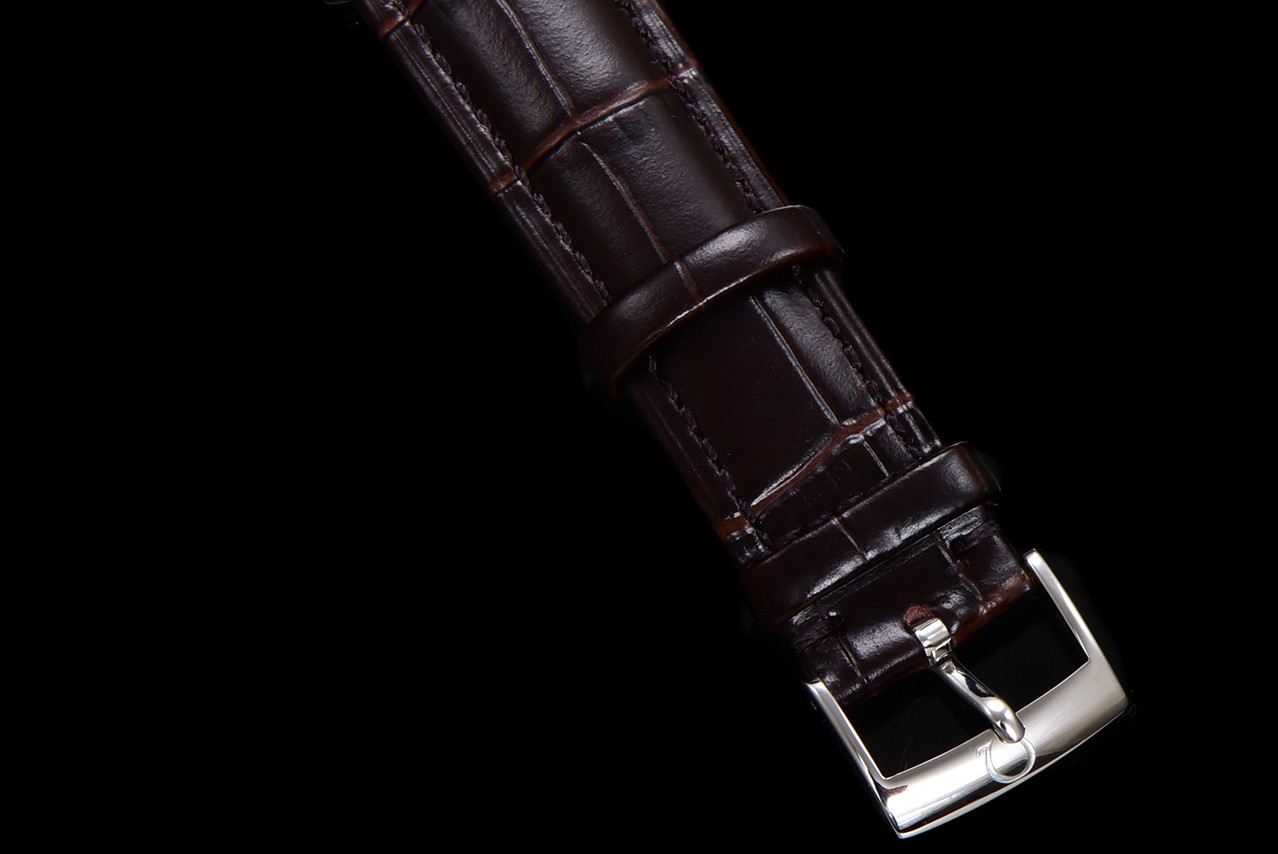 High Quality Replica Detail Shot