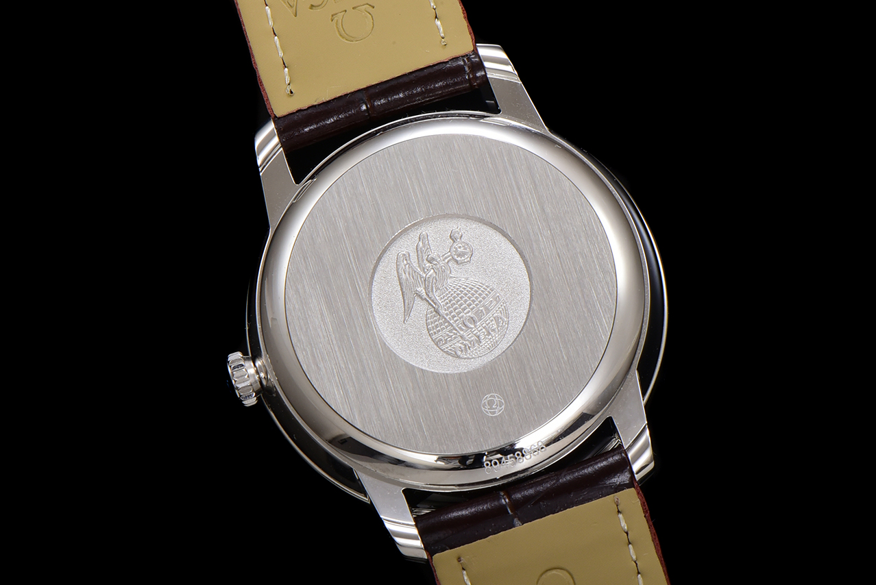 High Quality Replica Detail Shot