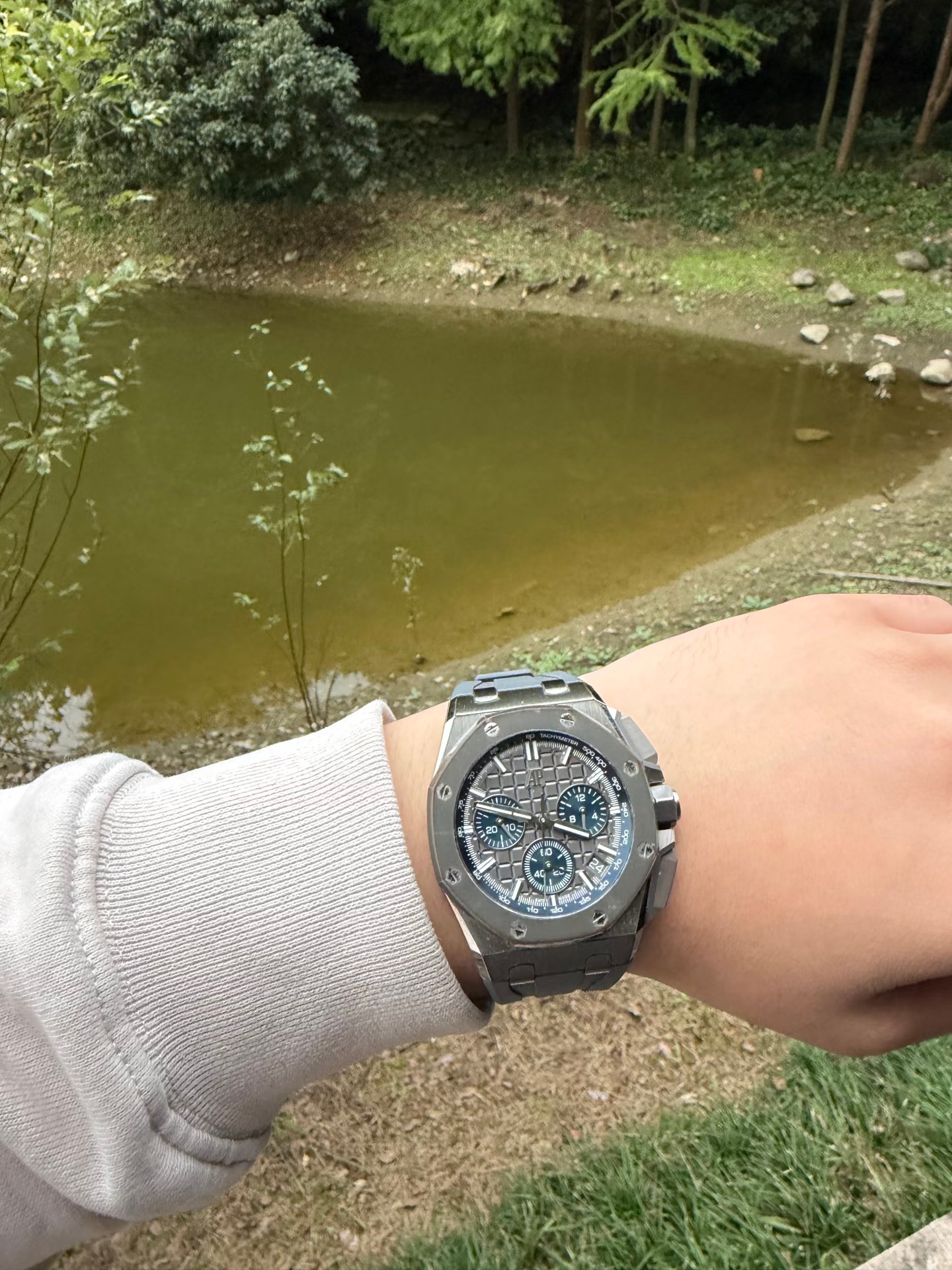 High Quality Replica Detail Shot