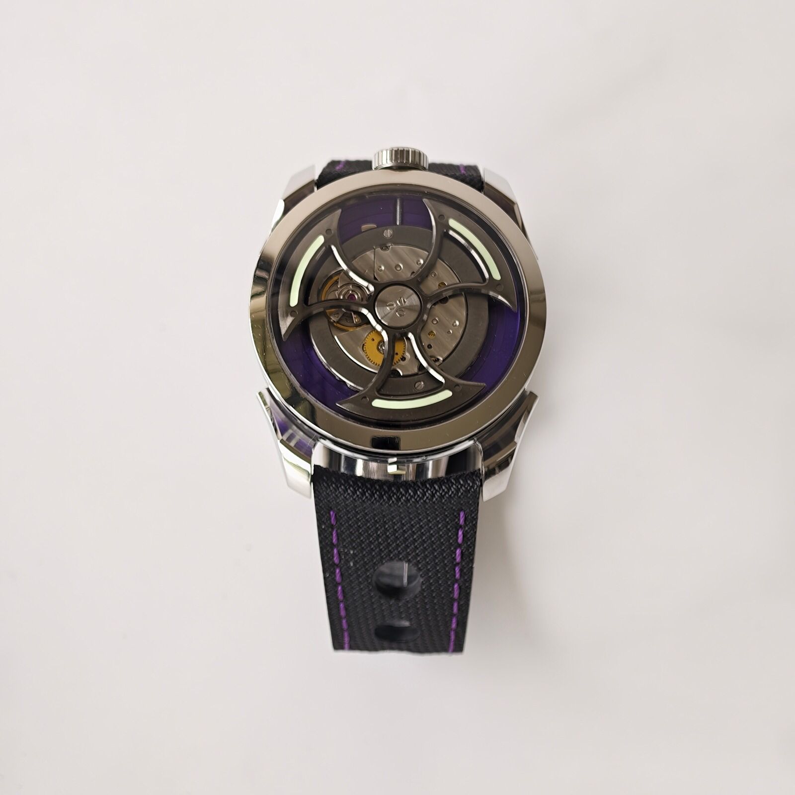 High Quality Replica Detail Shot