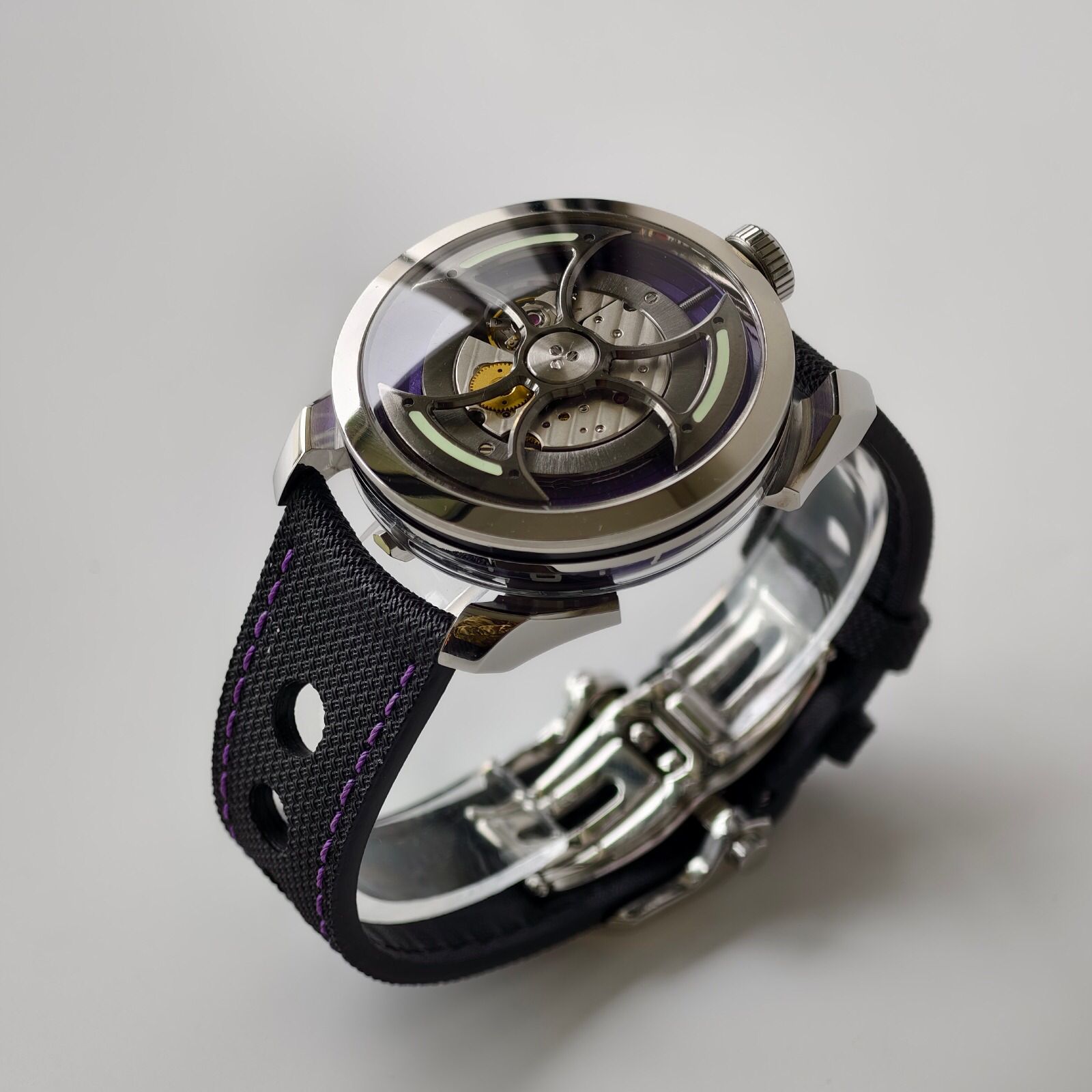 High Quality Replica Detail Shot