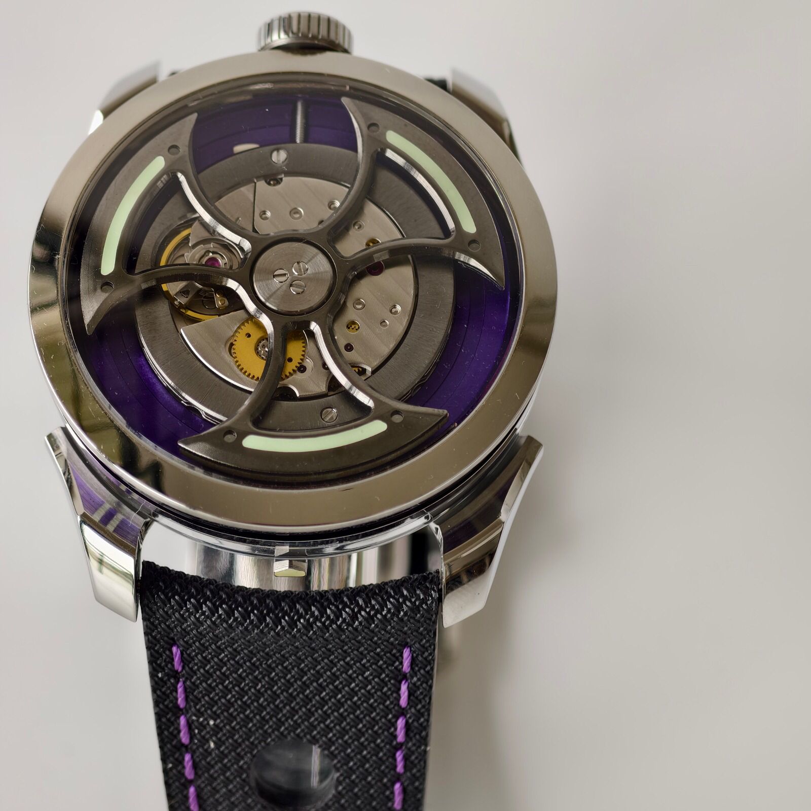 High Quality Replica Detail Shot