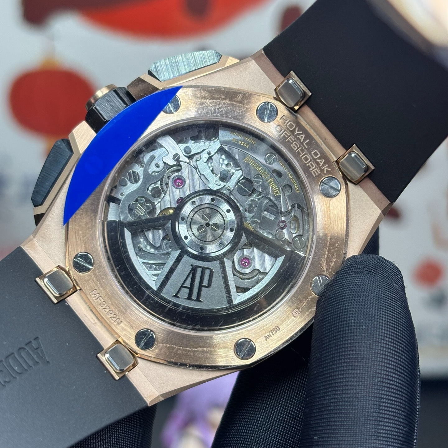 High Quality Replica Detail Shot