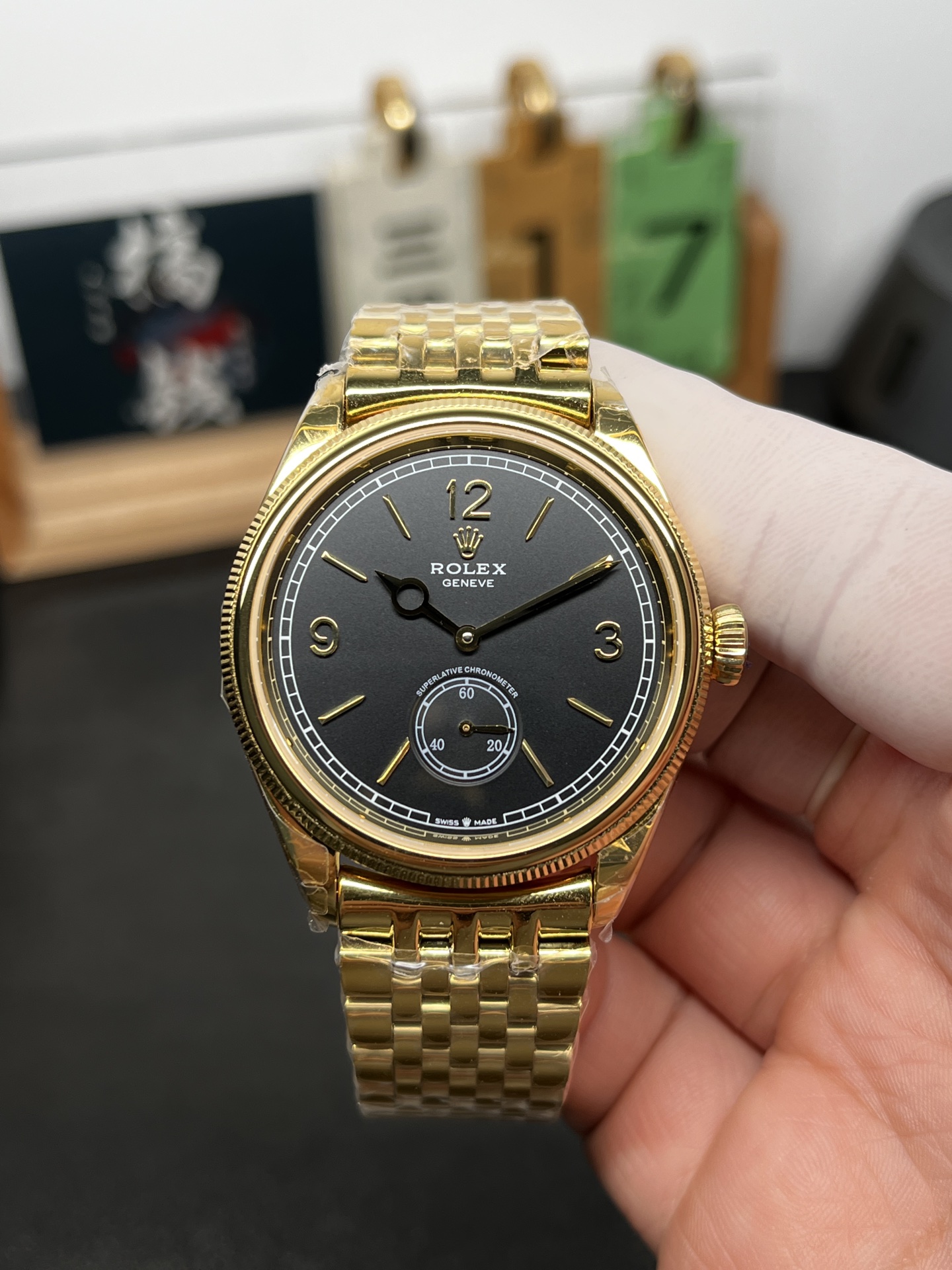 High Quality Replica Detail Shot