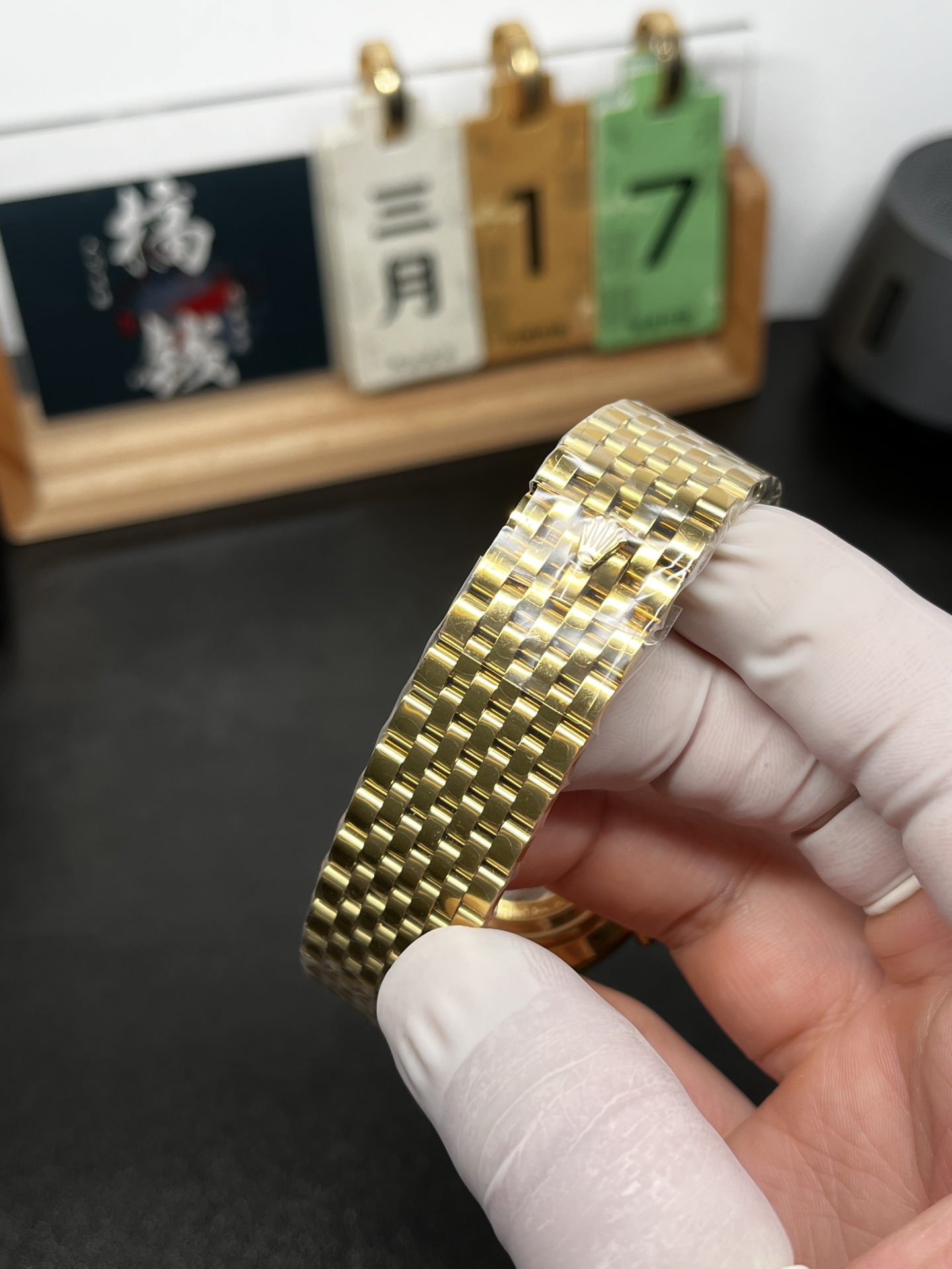 High Quality Replica Detail Shot